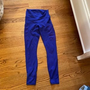 Blue Fabletics leggings with pockets